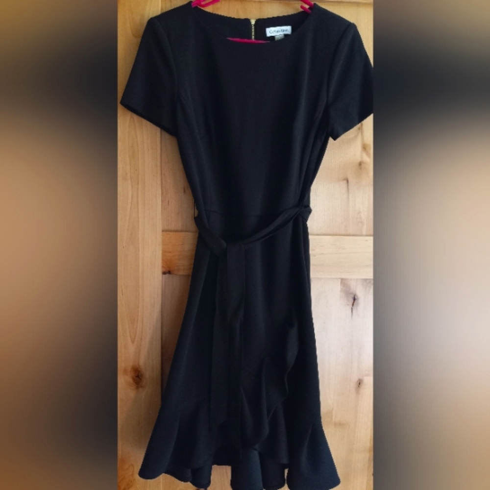 NWOT Calvin Klein Black Dress (Small)